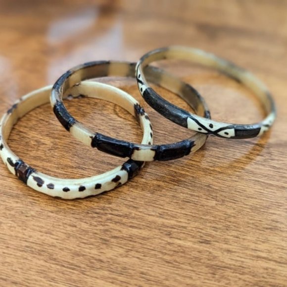 VINTAGE Painted Bangle Set of 3 Retro Boho Handmade Tribal Statement Jewelry - Picture 1 of 9